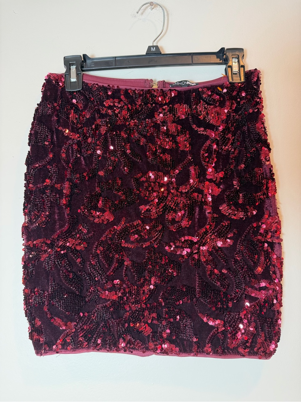 Fashion Nova Midnight Sparkle Floral Sequin Velvet Mini Skirt Burgundy Medium